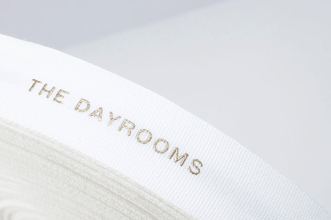 Dayroom品牌女裝店VI設(shè)計(jì)及專賣(mài)店設(shè)計(jì)欣賞 女裝品牌VI設(shè)計(jì)